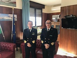 alla-capitaneria-di-porto-di-trapani-passaggio-di-consegne-fra-capitani-di-vascello