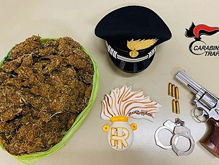 trapani-droga-in-casa-e-pistola-al-seguito-arrestato-dai-carabinieri