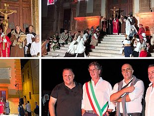 campobello/la-toccante-rievocazione-storica-vexilla-regis-appassiona-il-pubblico-campobellese