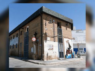 mazara-lasta-del-pesce-tornera-nellimmobile-di-piazzetta-dello-scalo