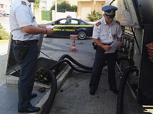 operazione-della-gdf-contro-i-furbetti-del-gasolio