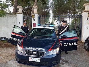 marsala-nigeriano-sorpreso-a-rubare-dentro-le-casette-del-mercatino-di-natale-arrestato-dai-carabinieri