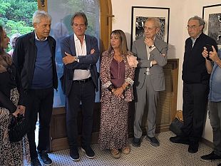 erice-inaugurata-ieri-la-mostra-dialoghi-dacqua-e-di-luce