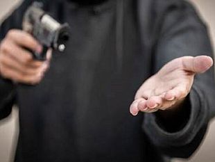 rapina-ad-unanziana-presunto-autore-arrestato-dalla-polizia-di-stato