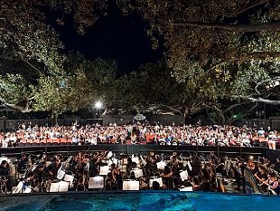 al-luglio-musicale-trapanese-va-in-scena-la-boheme-dove-leleganza-incontra-la-creativita