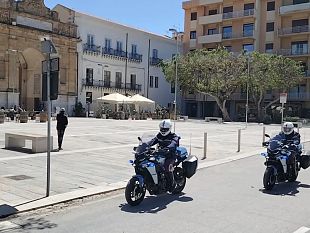 marsala-invasa-dalle-moto-della-polizia-di-stato-servizi-straordinari-di-pattugliamento-e-di-controllo-del-territorio