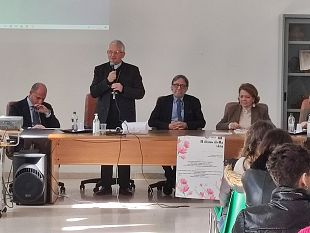 diocesi-trapani-il-vescovo-incontra-gli-studenti-dello-sciascia-bufalino