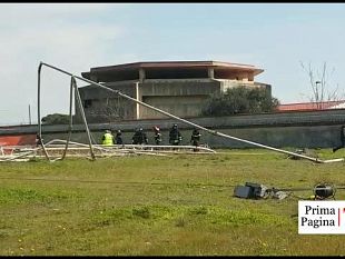 video-mazara-c-da-affacciata-muore-operaio-cadendo-da-un-palo-di-telecomunicazioni