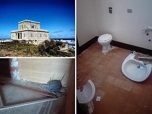 trapani-villino-nasi-aperto-porta-forzata