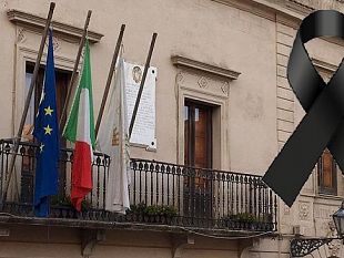 erice-lutto-cittadino-per-i-morti-alla-cronoscalata