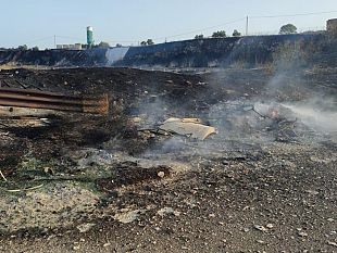 domate-le-fiamme-alla-discarica-di-cda-favara-rampante