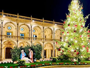 mazara-cerimonia-di-premiazione-del-concorso-la-vetrina-piu-bella-del-natale-2024