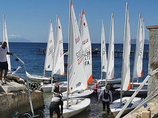 i-velisti-della-societa-canottieri-marsala-sul-podio-della-vi-prova-del-campionato-zonale-ilca