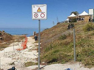 muraglione-di-marinella-a-rischio-crolli-interdetto-il-traffico-veicolare-e-pedonale
