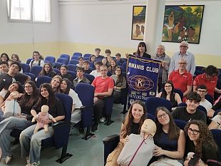 al-polo-liceale-di-mazara-del-vallo-il-corso-di-formazione-bls-d-basic-life-support-and-defibrillation