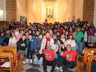 mazara-parrocchia-santa-maria-di-gesu-celebrata-la-festa-delladesione-per-lanno-associativo-2025-26-dellacr