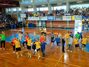 futsal-mazara-svanisce-il-primo-match-point-per-la2-nonostante-la-vittoria-sulladrano