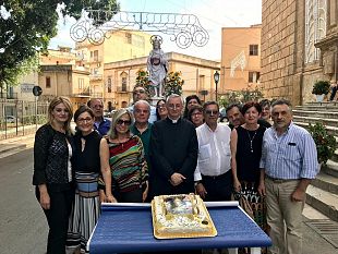 loriginale-festa-di-san-giovanni-quando-si-mettono-insieme-tante-persone-quello-che-sembra-impossibile-diventa-possibile