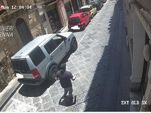 enna-finti-carabinieri-in-azione-anziana-truffata-di-migliaia-di-euro