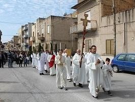 parrocchia-santa-maria-di-gesu-il-rito-della-benedizione-delle-palme