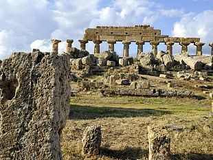 castelvetrano/selinunte-scavi-portano-alla-luce-un-nuovo-piccolo-tempio