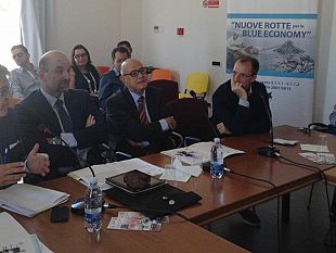 rapporto-2014-sulla-pesca-e-sull-acquacoltura-in-sicilia-il-modello-della-blue-economy-per-la-sostenibilita-economica-ambientale-ed-occupazionale-della-filiera-ittica