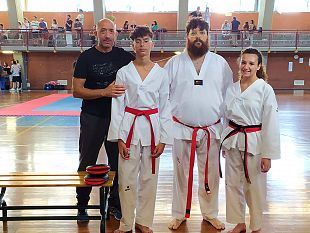 grande-successo-per-la-asd-athlos-di-mazara-a-gli-esami-regionali-di-taekwondo