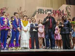boom-di-presenze-per-la-rivista-del-cipolla-mamma-mia-al-teatro-selinus