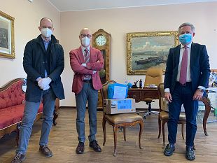 coronavirus-i-notai-di-trapani-e-marsala-donano-apparecchiature-sanitarie-allasp-di-trapani