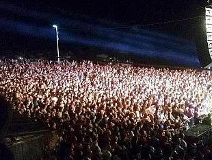 straordinario-successo-di-pubblico-per-il-concerto-di-max-gazze