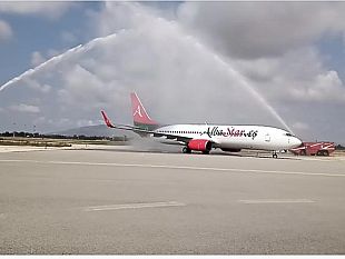birgi-cerimonia-del-water-cannon-per-il-primo-volo-albastar