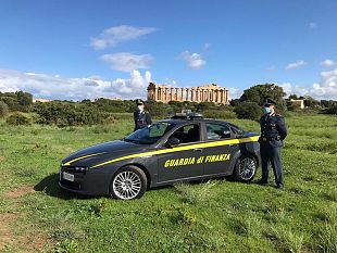 sottraeva-denaro-ad-uninvalida-sequestro-della-guardia-di-finanza-di-castelvetrano