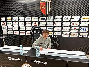 calcio-un-giovane-trapanese-firma-con-lascoli