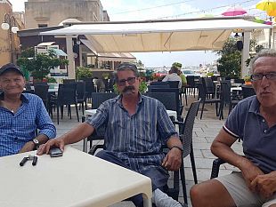 video-mazara-cittadini-chiedono-bagni-pubblici