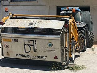 video-la-pulispiaggia-del-comune-funziona-eseguito-un-test-ma-allora-chi-paghera-adesso-le-sue-colpe
