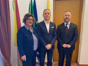 mazara-il-sindaco-quinci-accoglie-il-nuovo-comandante-della-polizia-municipale-vincezo-menfi