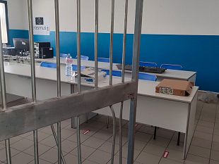 mazara-edifici-scolastici-messi-a-ferro-e-fuoco-dalla-microcriminalita-rubati-numerosi-pc