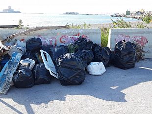 trapani-pulita-e-piu-bella-volontari-allopera-per-il-bene-comune
