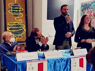 la-rassegna-culturale-sorseggiando-versi-e-parole-ha-preso-il-via