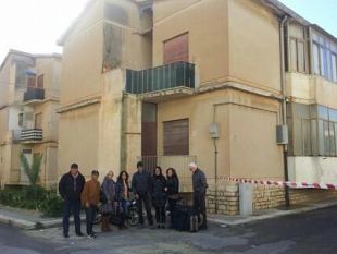 marsala-crolla-il-tetto-di-una-palazzina-senza-danni