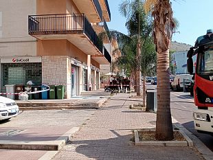 principio-di-incendio-a-uno-sportello-bancomat-della-filiale-unicredit-di-alcamo