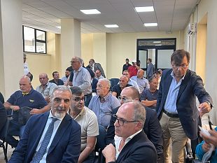 caro-gasolio-i-sindacati-incontrano-lassessore-regionale-sammartino-i-ristori-arrivino-anche-ai-pescatori