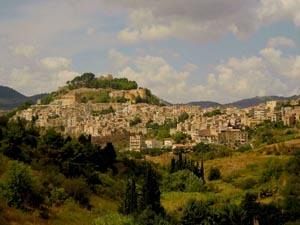 vita-violenza-e-rapina-ai-danni-di-una-famiglia