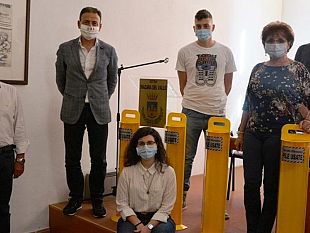 mazara-donate-alla-citta-otto-contenitori-per-la-raccolta-delle-pile-esauste