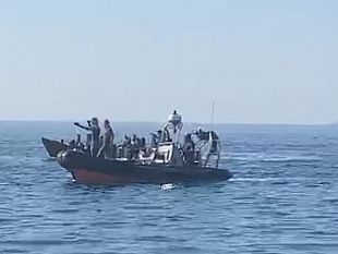 dopo-uno-stop-di-alcuni-giorni-riprendono-gli-sbarchi-a-lampedusa