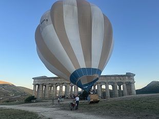 dai-voli-in-mongolfiera-al-un-campus-per-i-bambini-al-via-il-natale-di-segesta