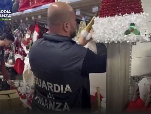 la-gdf-sequestra-a-marsala-e-castelvetrano-oltre-8000-articoli-e-giocattoli-natalizi