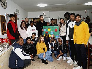 gli-immigrati-del-sai-di-valderice-animano-la-tombola-solidale-del-centro-diurno-per-disabili-il-solco