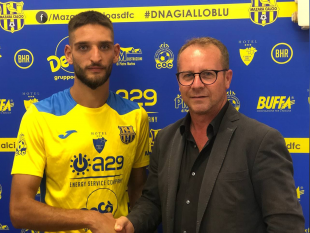 mazara-calcio-tesserato-lattaccante-andrea-santoro