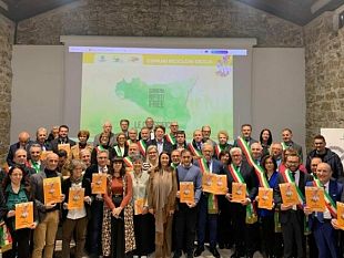 comuni-ricicloni-sicilia-2024-mazara-del-vallo-prima-fra-i-comuni-rifiuti-free-sopra-i-15mila-abitanti